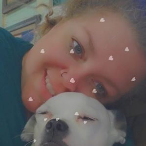 Meet your Posher, Deena